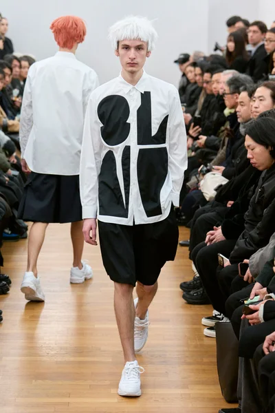Look 26